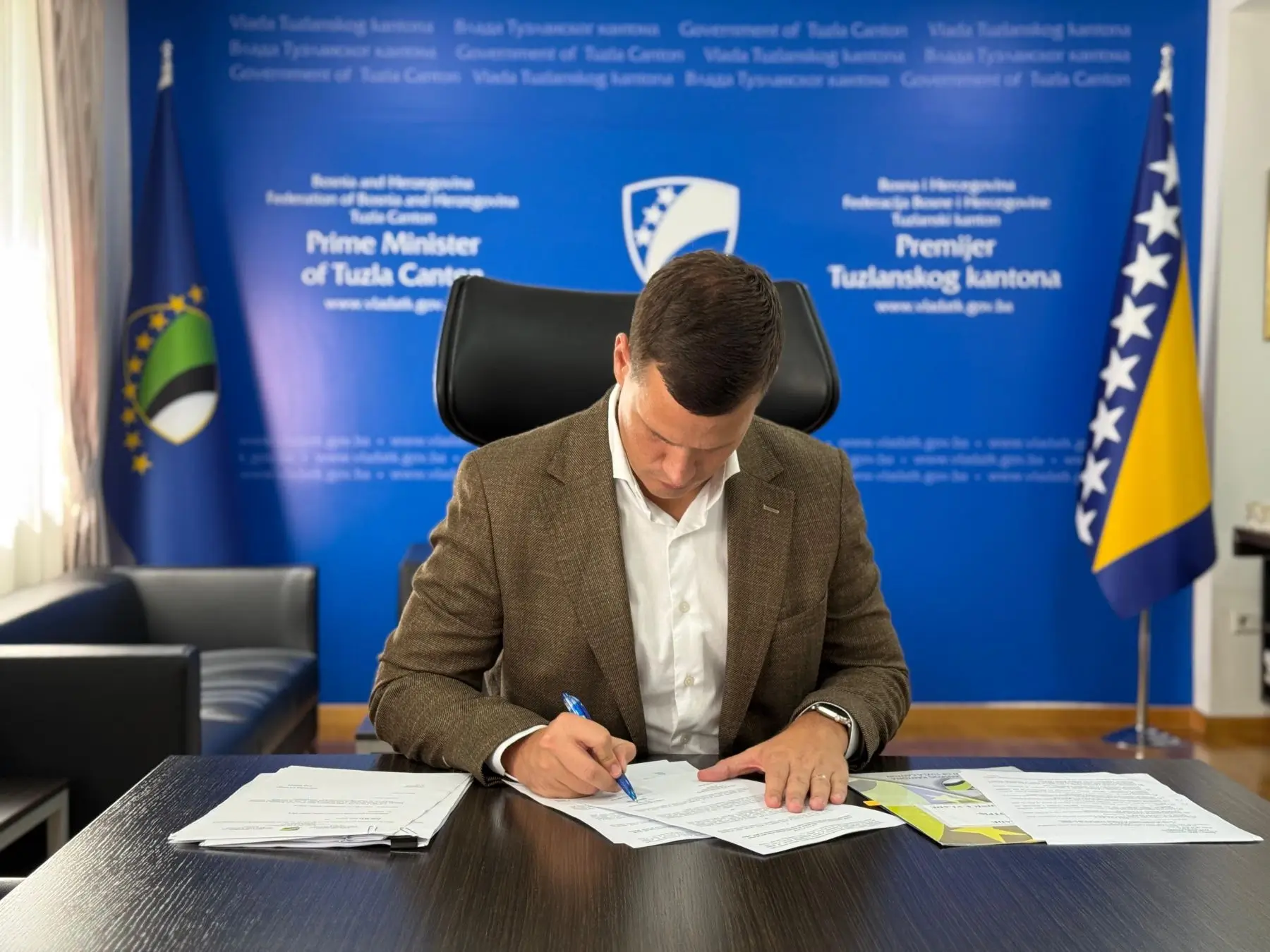 Vlada TK nastavlja praksu oslobađanja građana od plaćanja zdravstvene markice